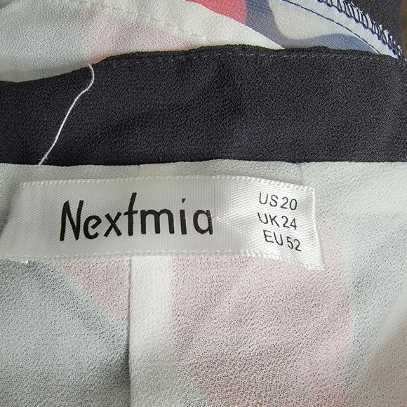 Nextmia abstract design dress - Picture 9 of 9